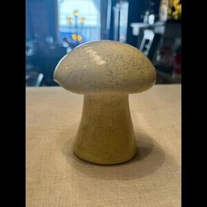 MCM Vintage Mushroom Sugar/Spice Shaker - Yellow & Speckled